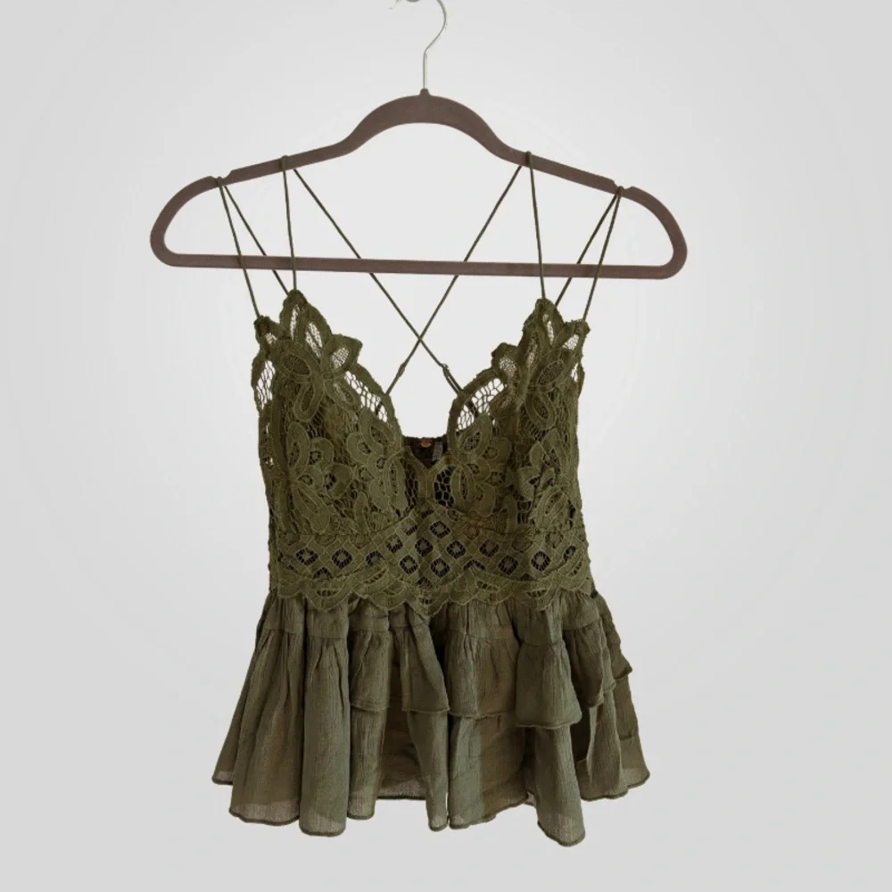 Free People Adella Cami in Moss NWOT - Picture 3 of 3